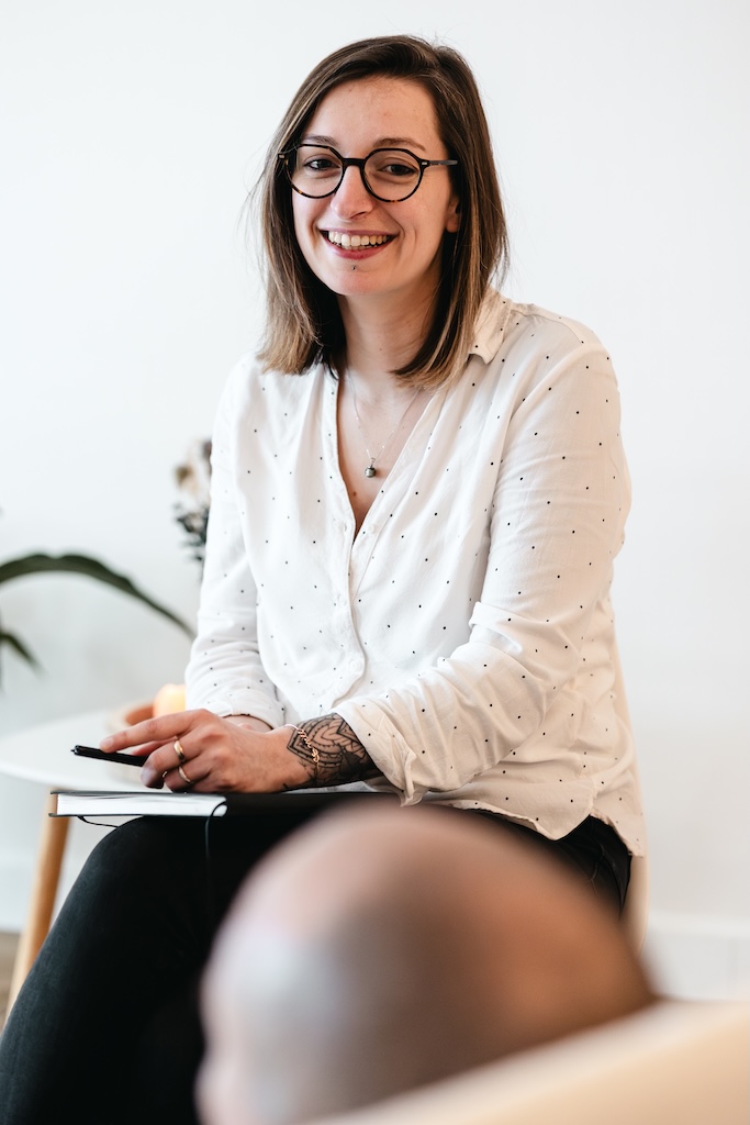 Océane Barberousse - Hypnothérapeute et accompagnante périnatale